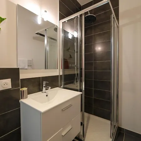 Apartment Le Petit - Confortable Avec Parking