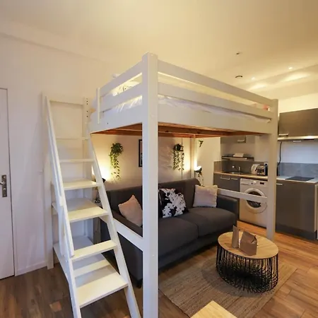 Le Petit - Confortable Avec Parking *